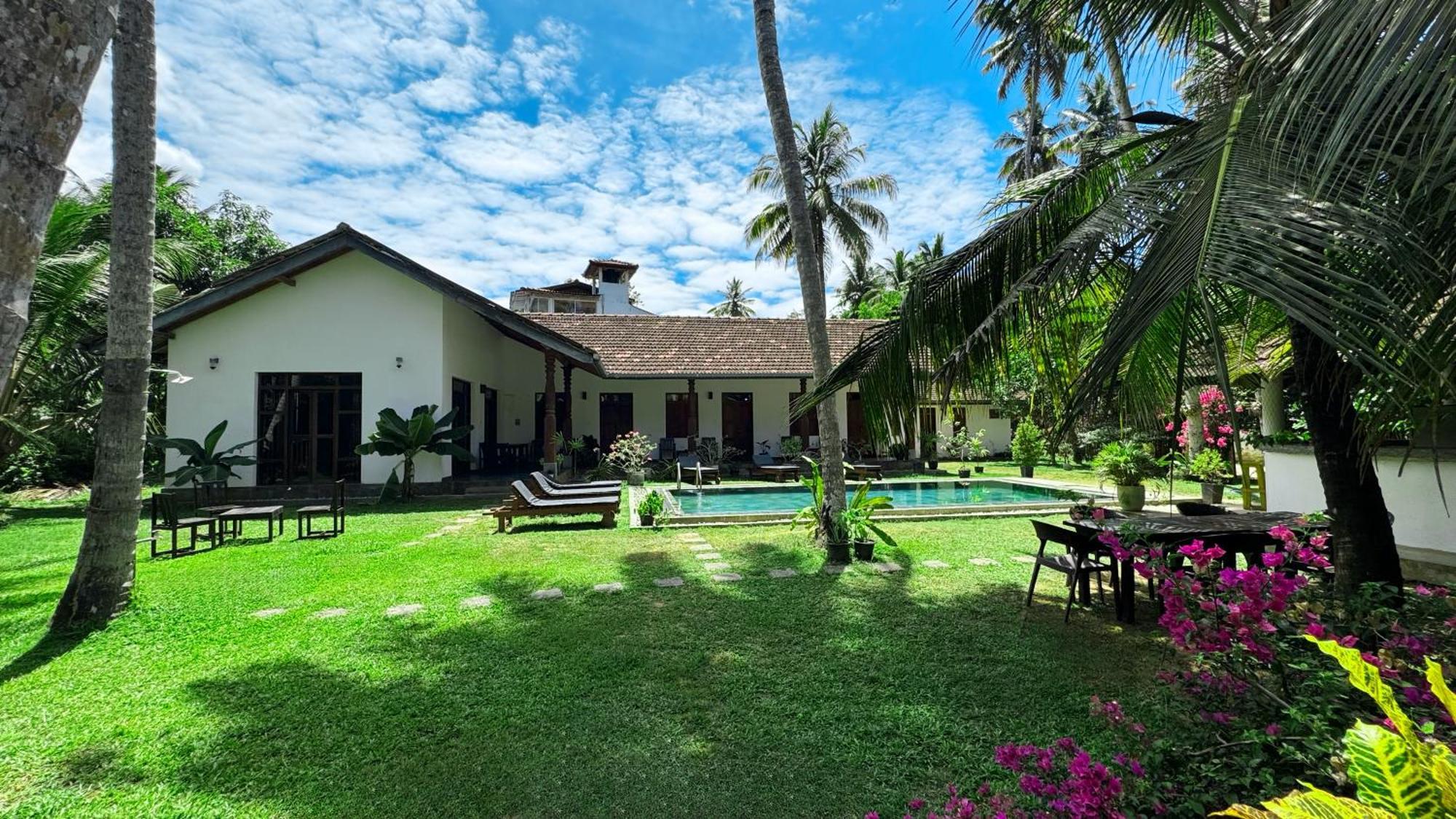 Villa Hiriketiya Dikwella Luaran gambar