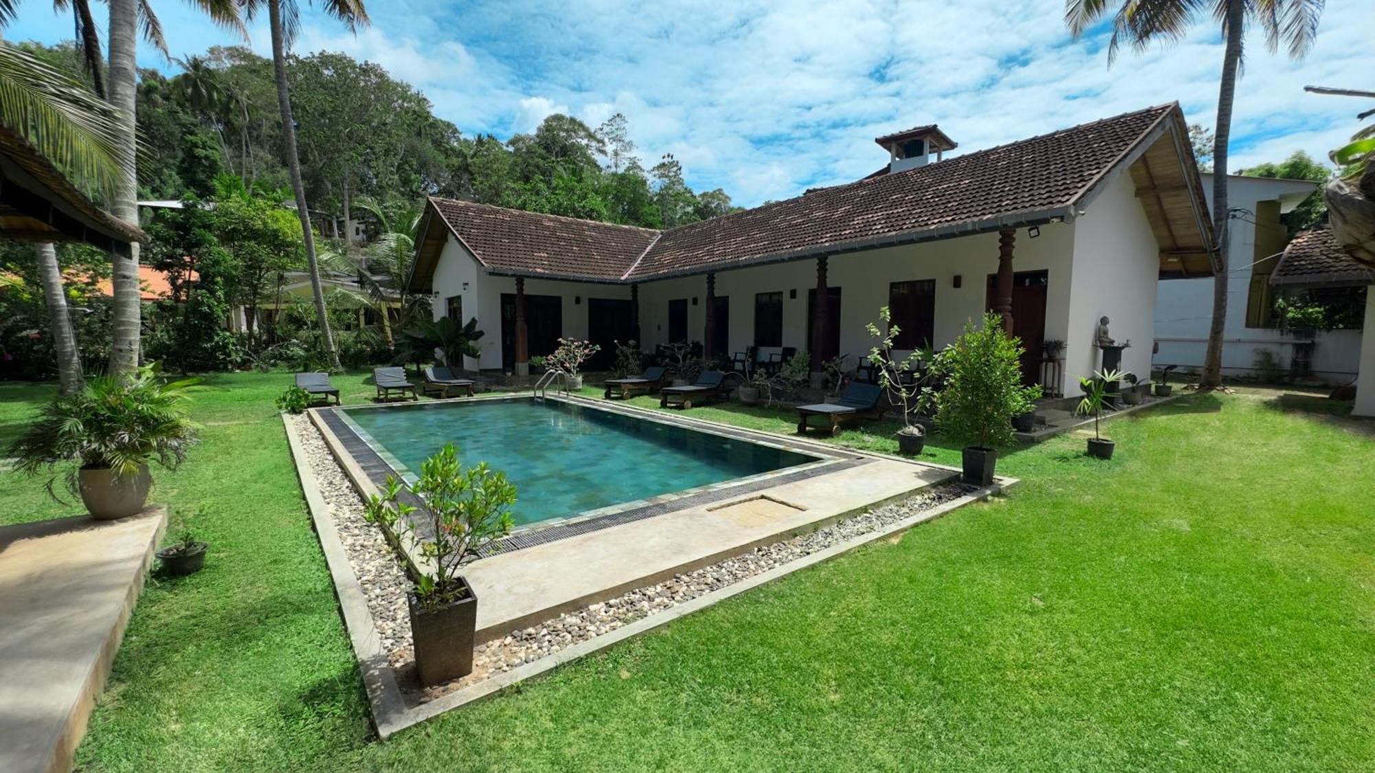 Villa Hiriketiya Dikwella Luaran gambar