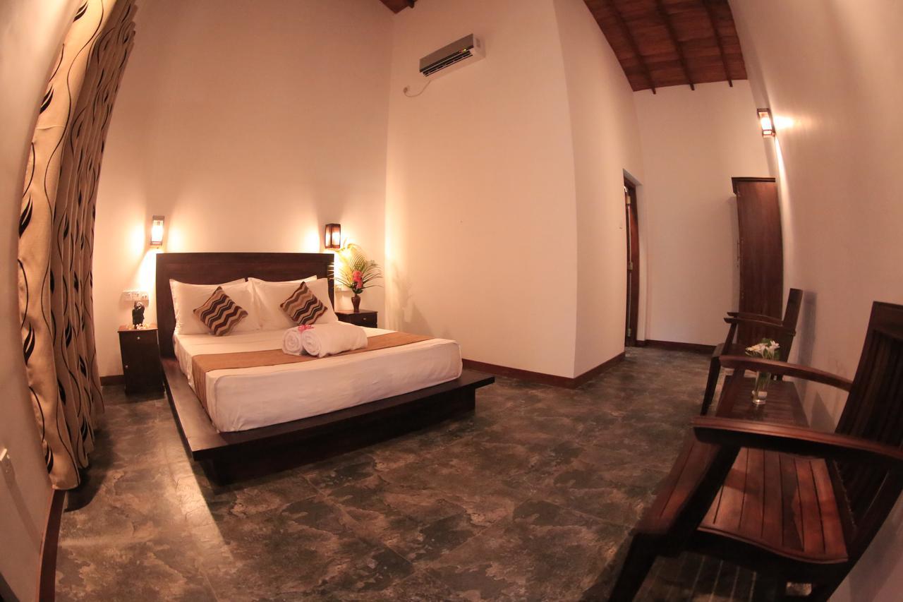 Villa Hiriketiya Dikwella Luaran gambar