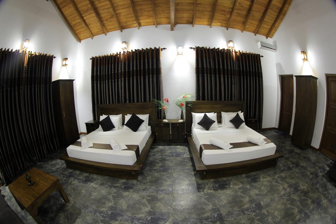 Villa Hiriketiya Dikwella Luaran gambar
