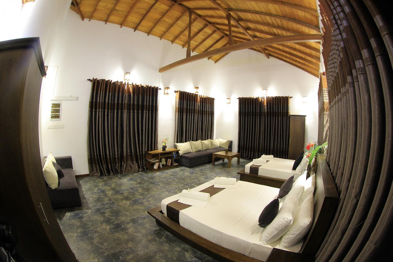 Villa Hiriketiya Dikwella Luaran gambar
