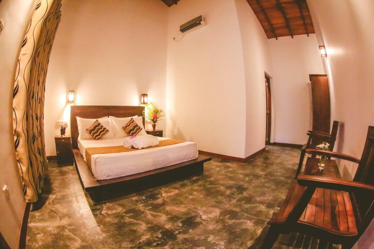 Villa Hiriketiya Dikwella Luaran gambar
